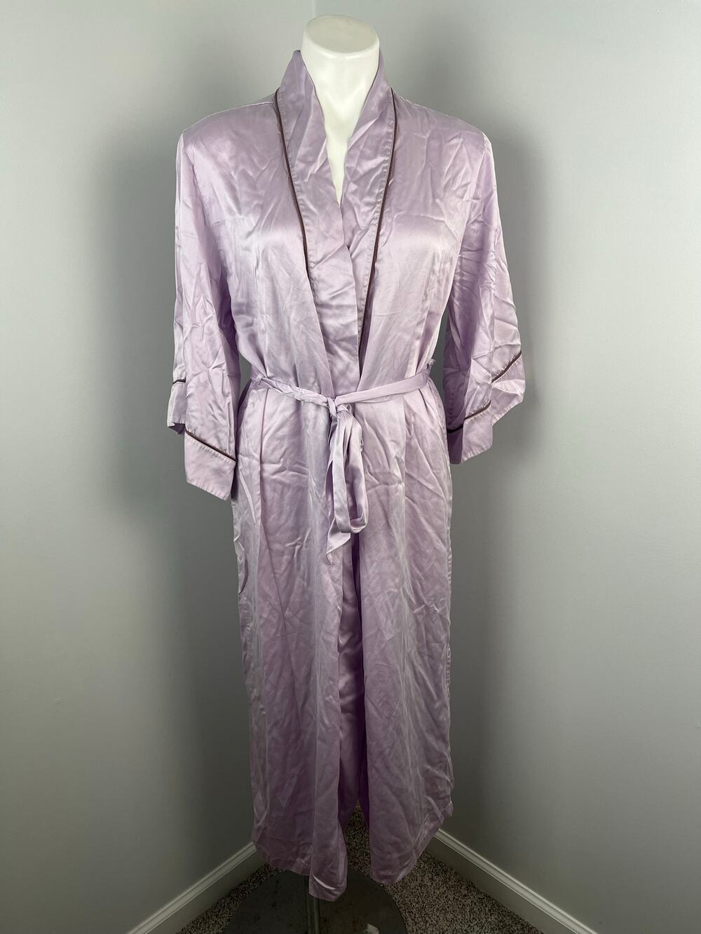 Ginia 100% Silk Belted Robe in Light Purple Medium